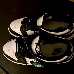 Nike Panda Dunks low cut